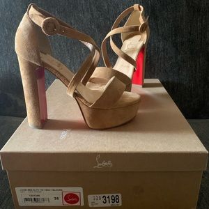 Christian Louboutin Loubi Bee Alta 130 Veau Velours